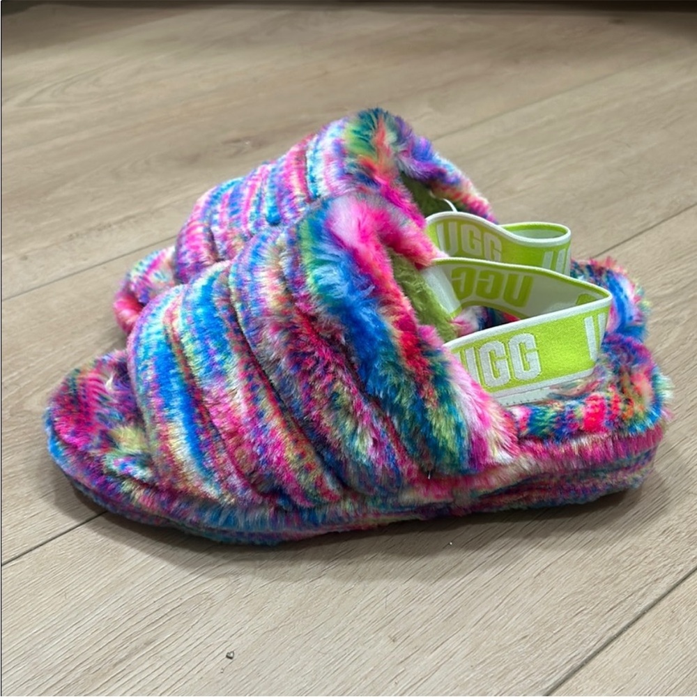 UGG Women's Fluff Yeah Slide Sandal Pixelate Size 8